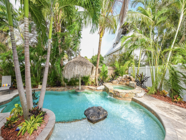 6 Bedroom No Roads to Cross to Beach Anna Maria Rental